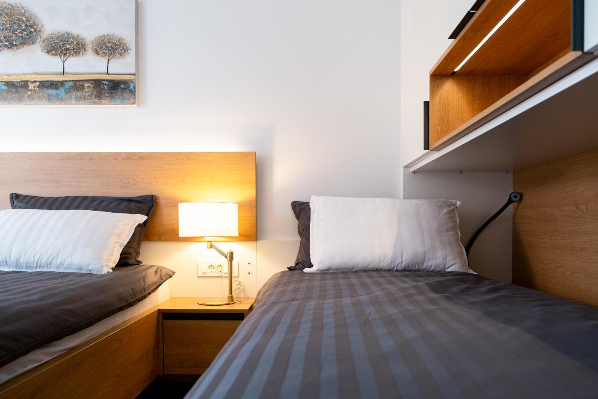 Masarykova Residence - Modern 1-Bedroom In City Center & Free Parking Lubiana Esterno foto
