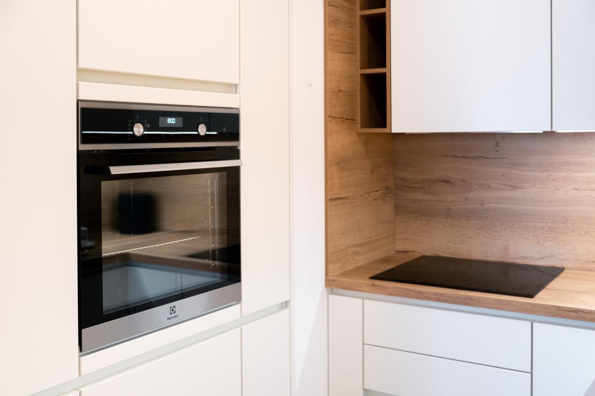 Masarykova Residence - Modern 1-Bedroom In City Center & Free Parking Lubiana Esterno foto
